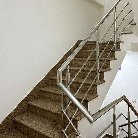 Aamantran Residency Hotel, Sohna Road, Sector 49, Gurugram グルガウン エクステリア 写真