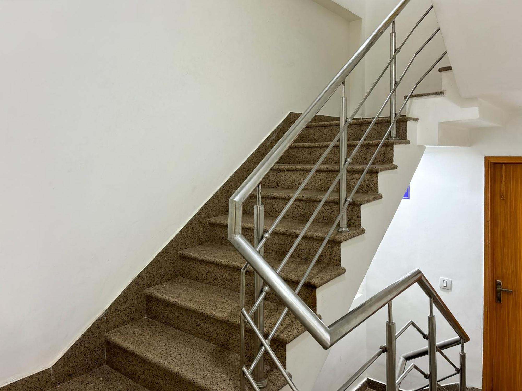Aamantran Residency Hotel, Sohna Road, Sector 49, Gurugram グルガウン エクステリア 写真